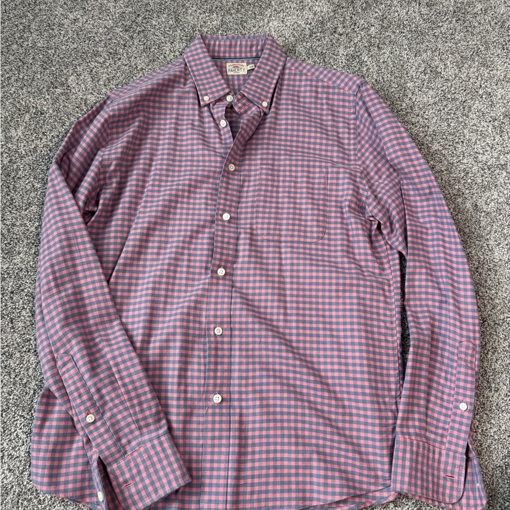 Faherty Red and Blue Checkered Casual Shirt mens Medium